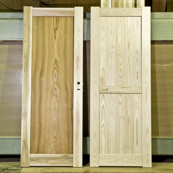 国産材の木製ドアのオーダーメイド
