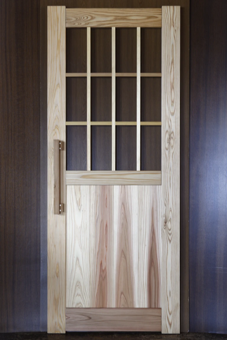 格子窓付きドア・引き戸A